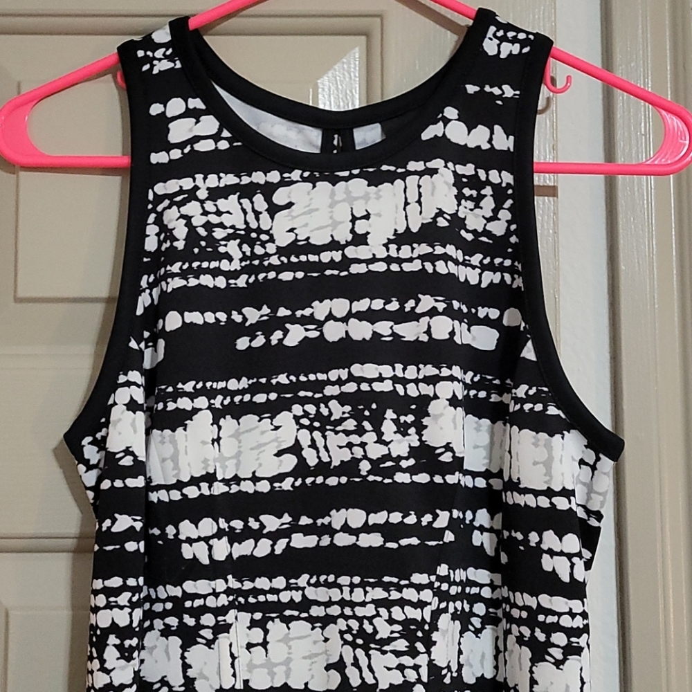 Black and white stretchy Mossimo dress